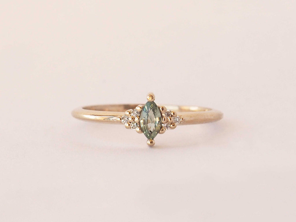 Petite Cosmos Green Sapphire